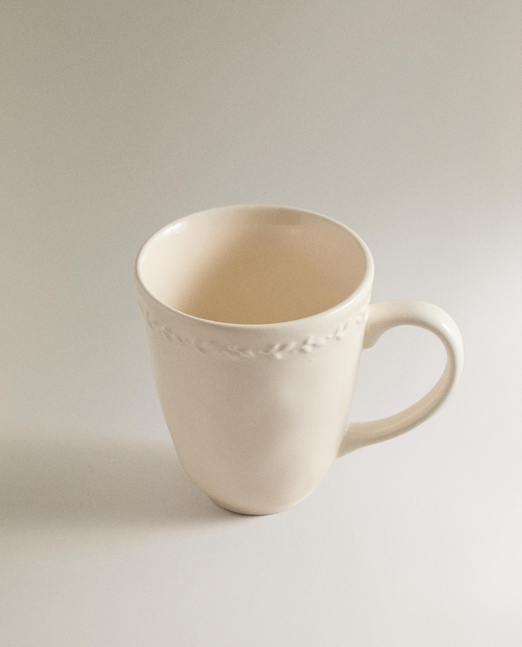EARTHENWARE MUG WITH RAISED-DESIGN EDGE product thumbnail 8