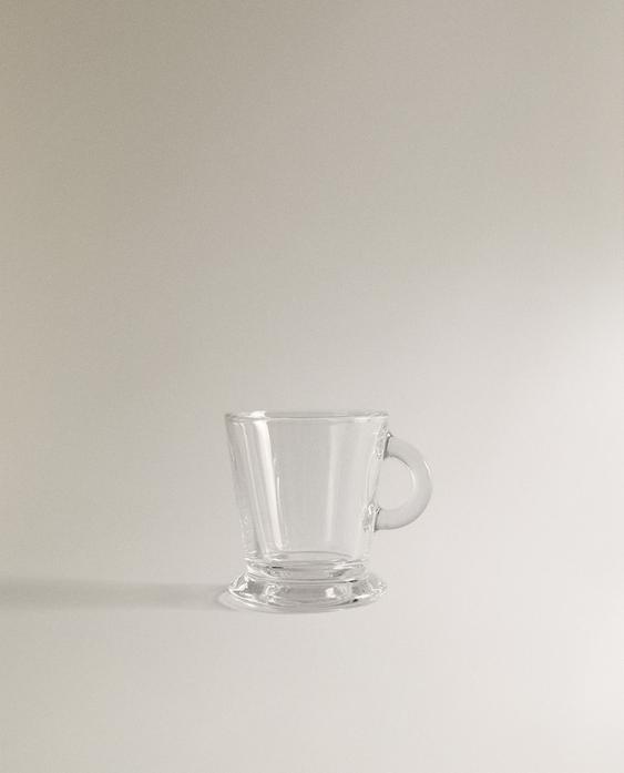 فنجان قهوة إسبريسو من الزجاج الشفاف