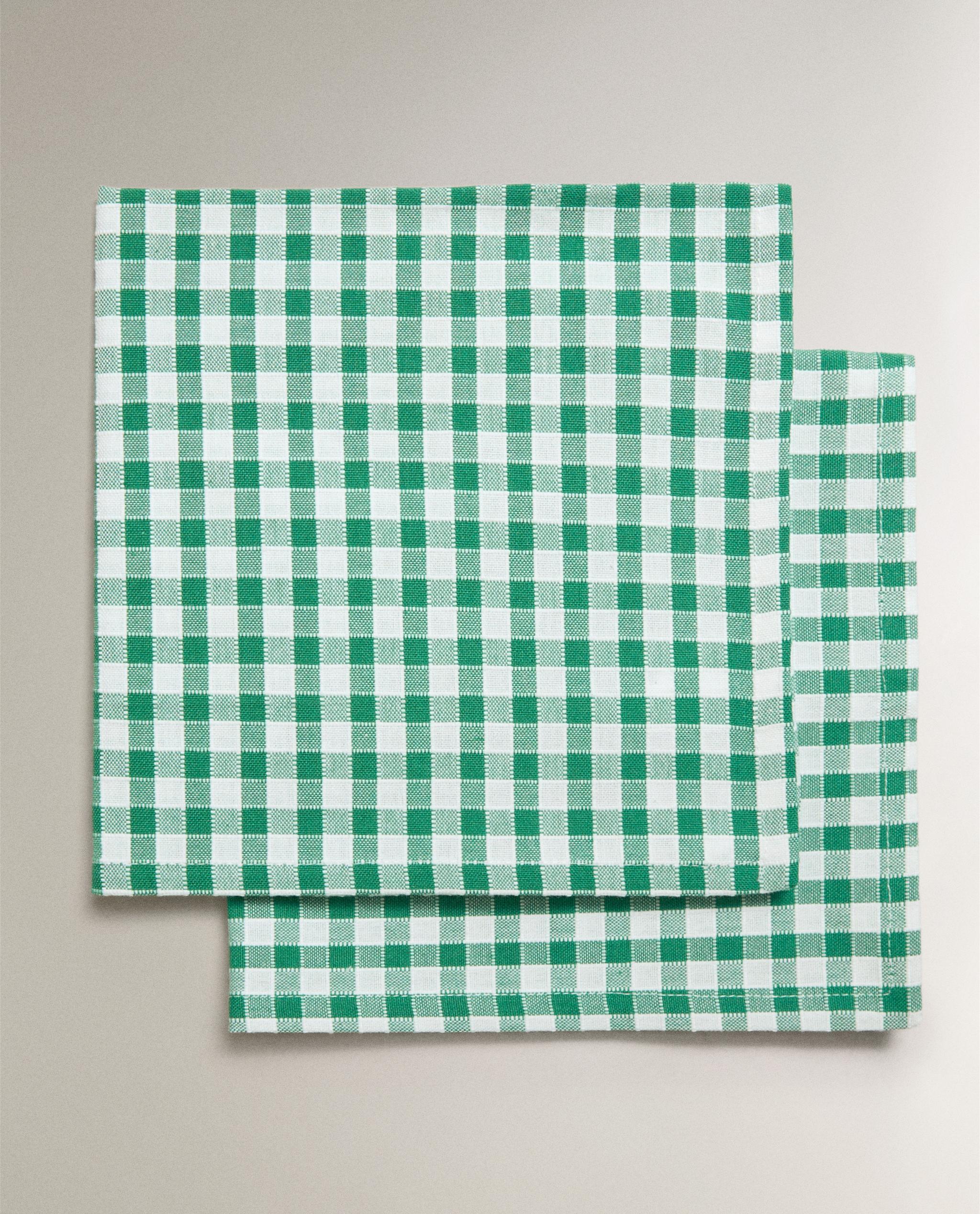 PACK OF GINGHAM NAPKINS (PACK OF 2) product thumbnail 2