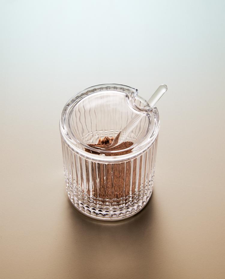ZUCKERDOSE AUS GLAS MIT GEOMETRISCHEM RELIEF