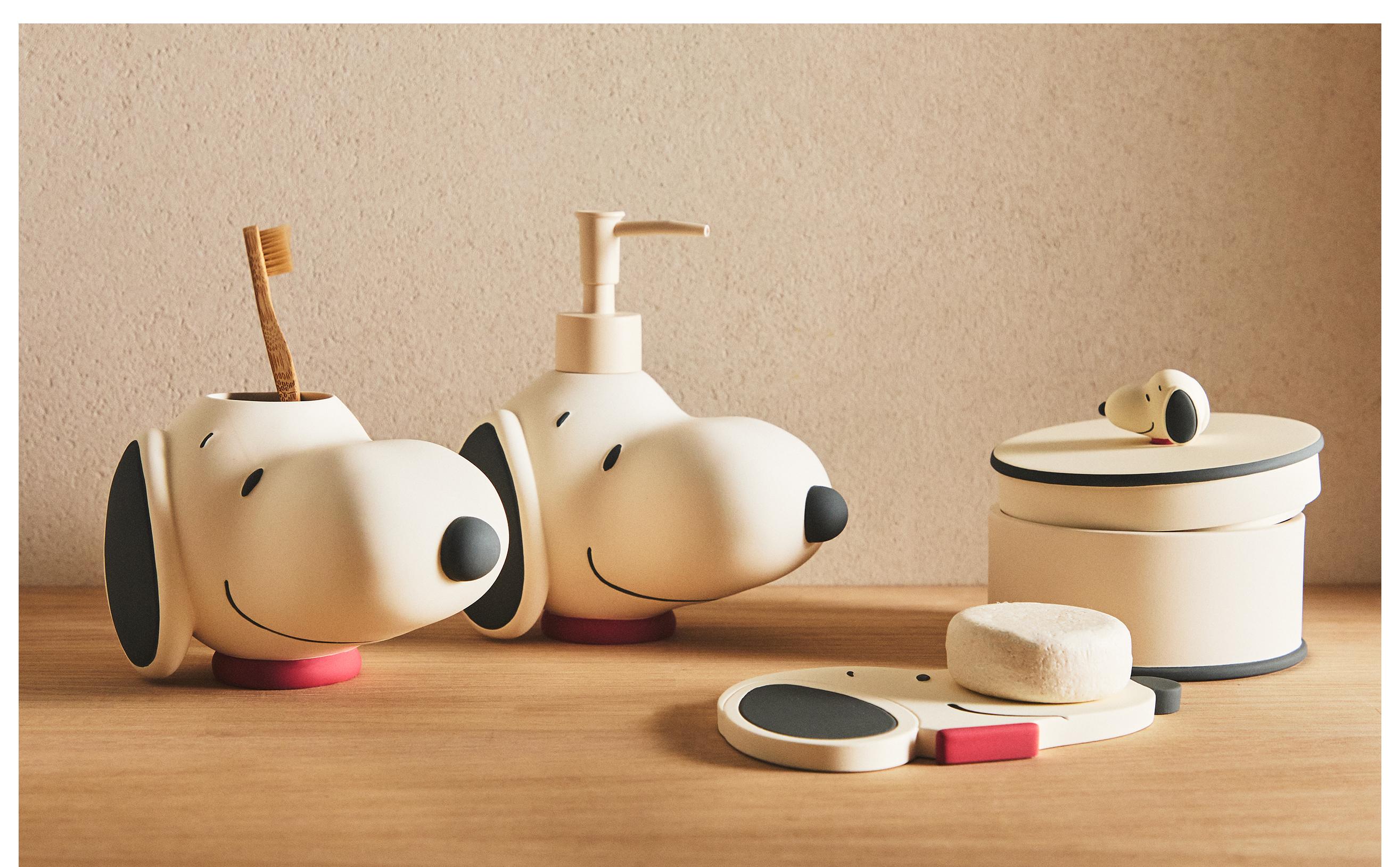 CHILDREN'S PEANUTS™ BATHROOM SET