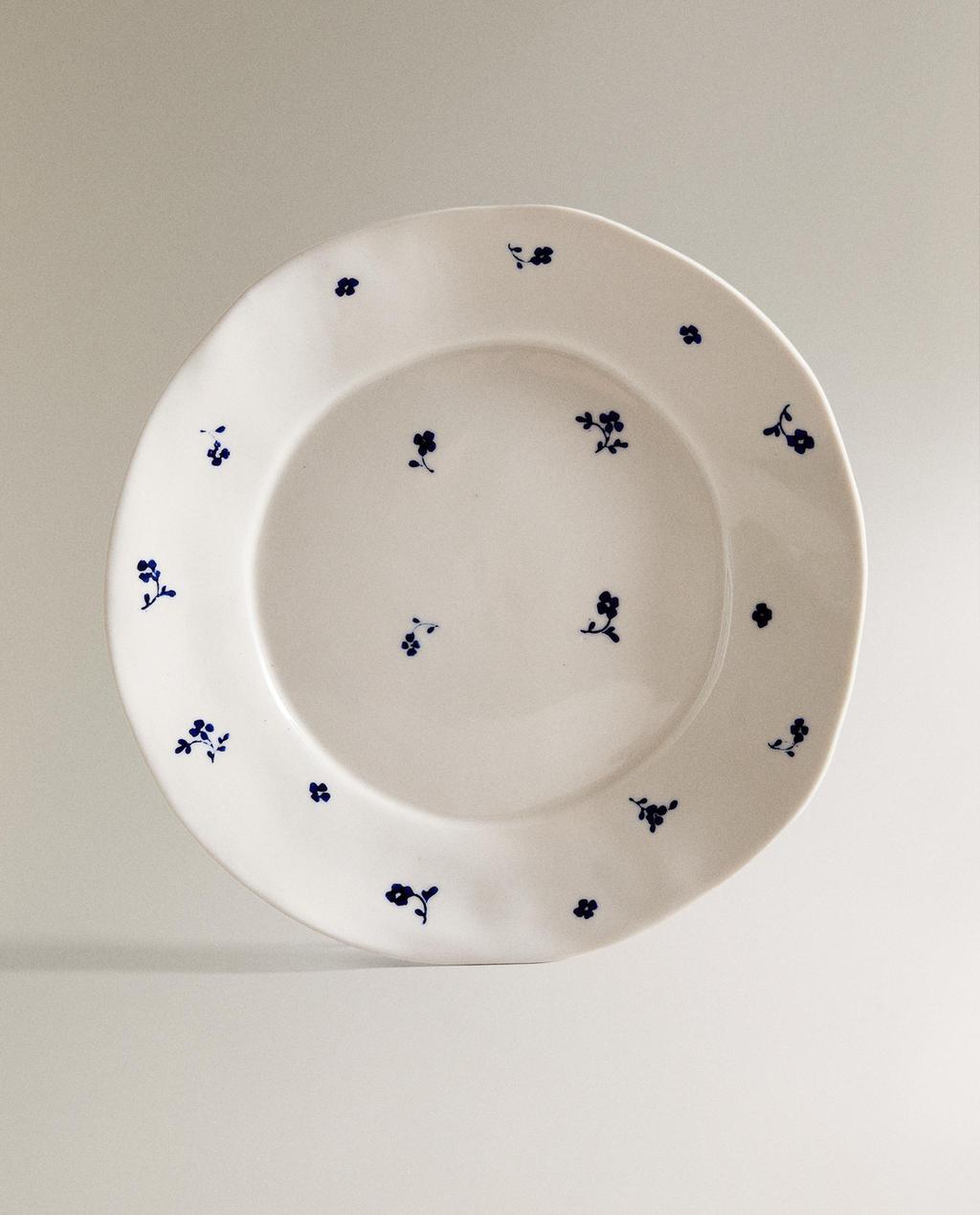 FLORAL PORCELAIN DINNER PLATE FLORAL PORCELAIN DINNER PLATE