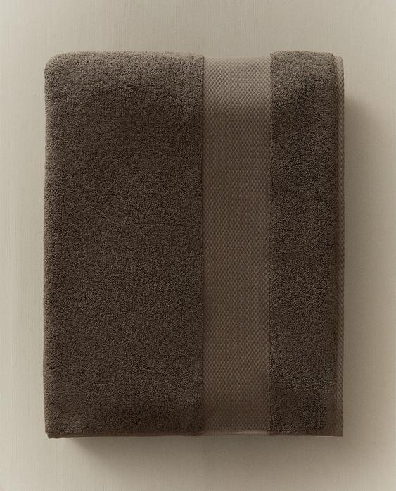 منشفة حمام فائقة النعومة (800 غxم²) منشفة حمام فائقة النعومة (800 غxم²)