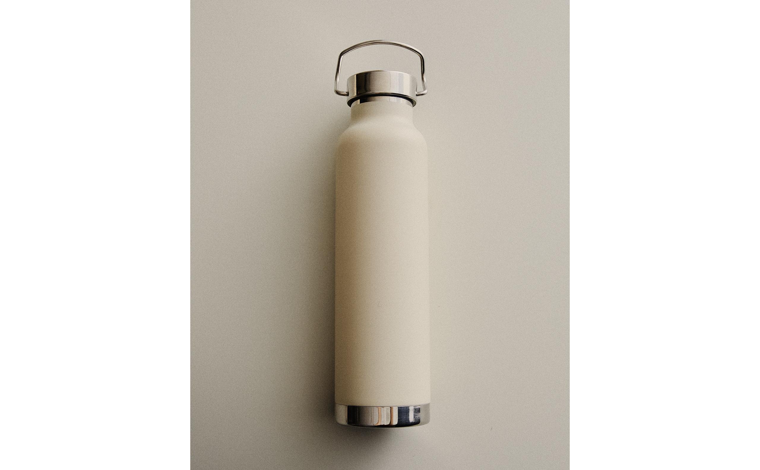 LACQUERED STAINLESS STEEL BOTTLE product thumbnail 4