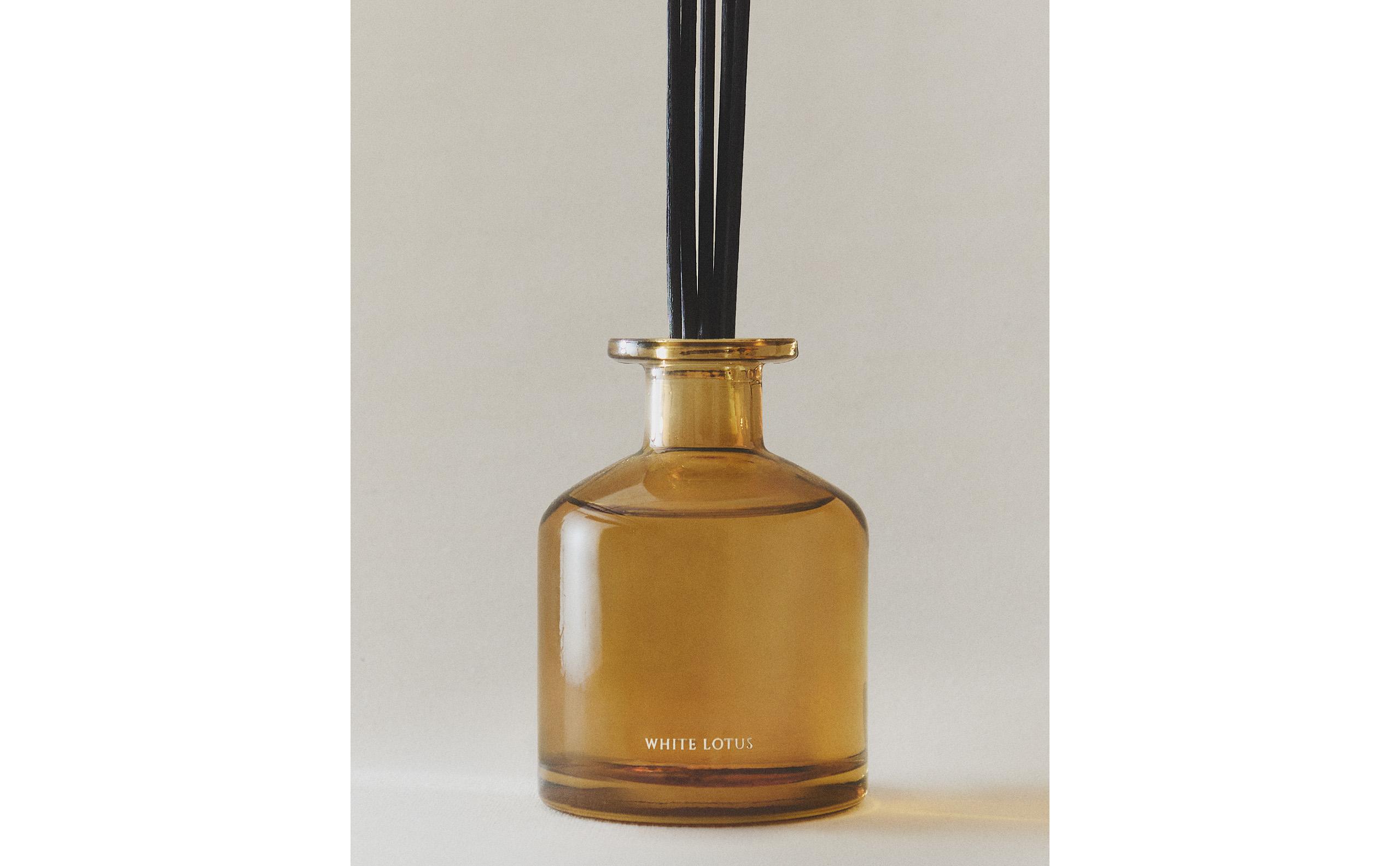 (250 ML) WHITE LOTUS REED DIFFUSERS product thumbnail 3