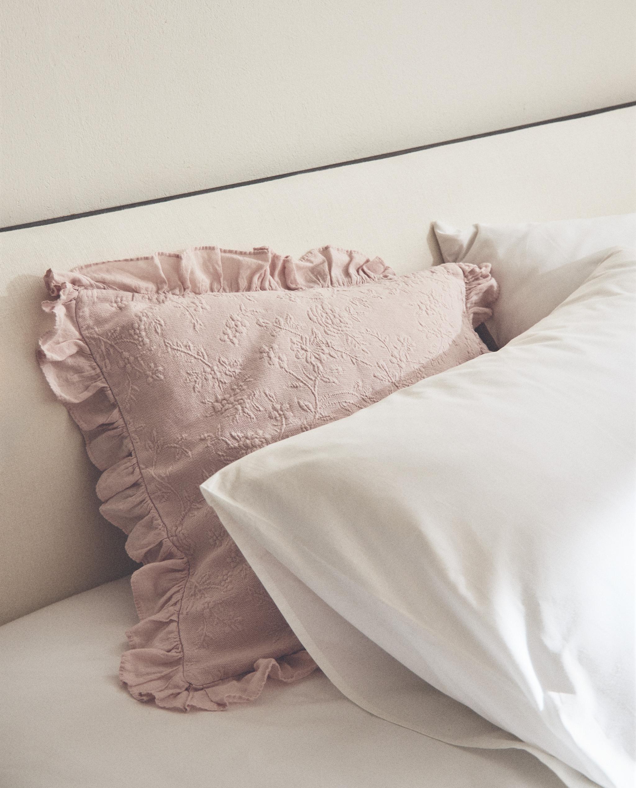 JACQUARD CUSHION COVER WITH RUFFLE product thumbnail 8