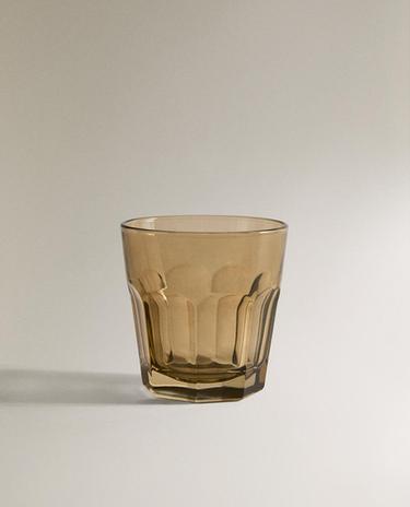COFFEE TUMBLER WITH RAISED DESIGN