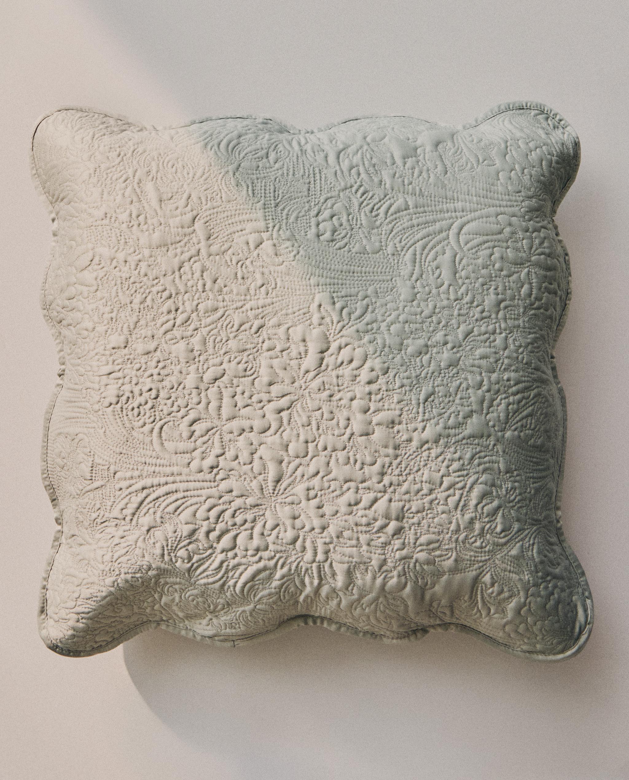 SCALLOPED FLORAL CUSHION COVER product thumbnail 18