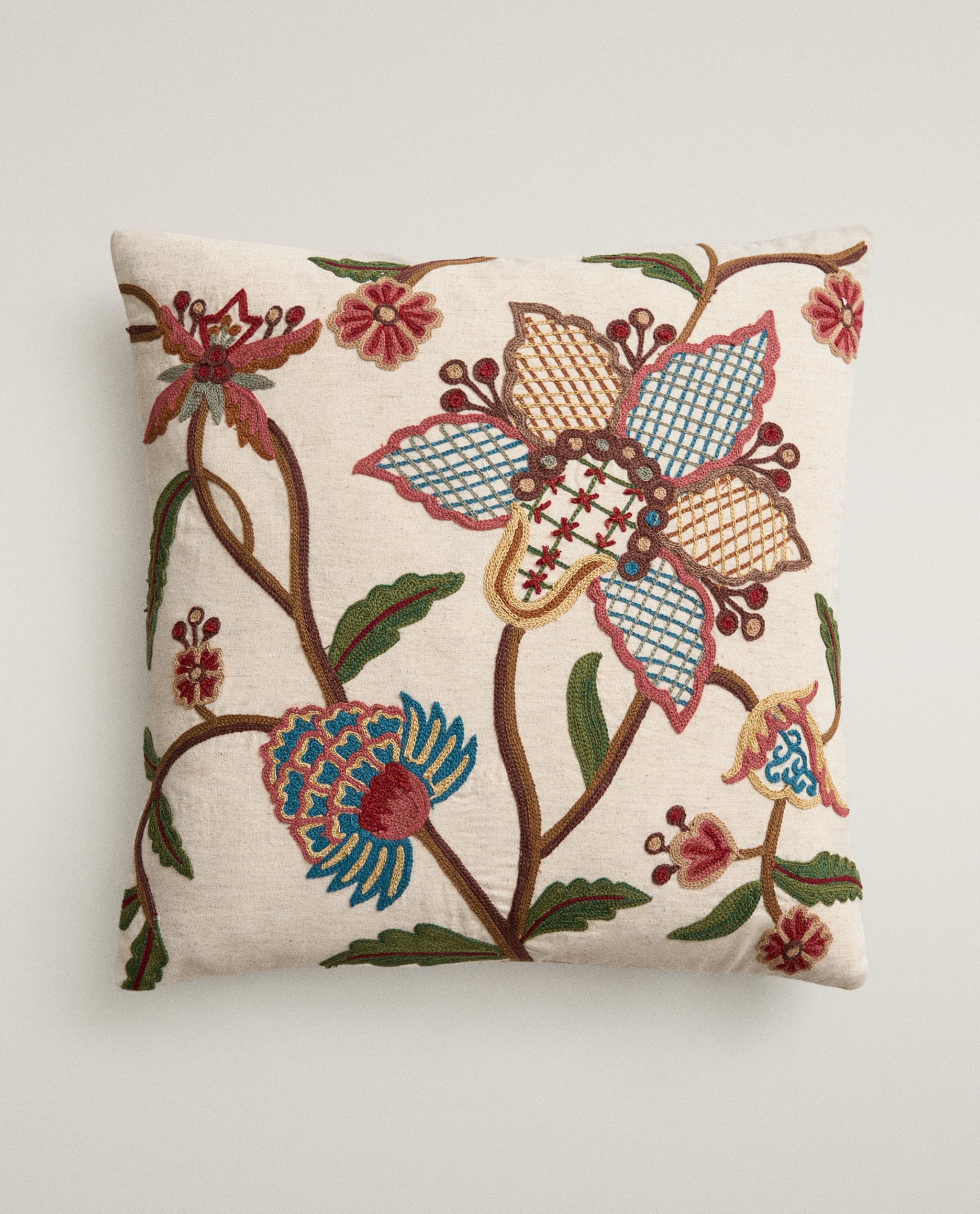 FLORAL CUSHION COVER product thumbnail 7