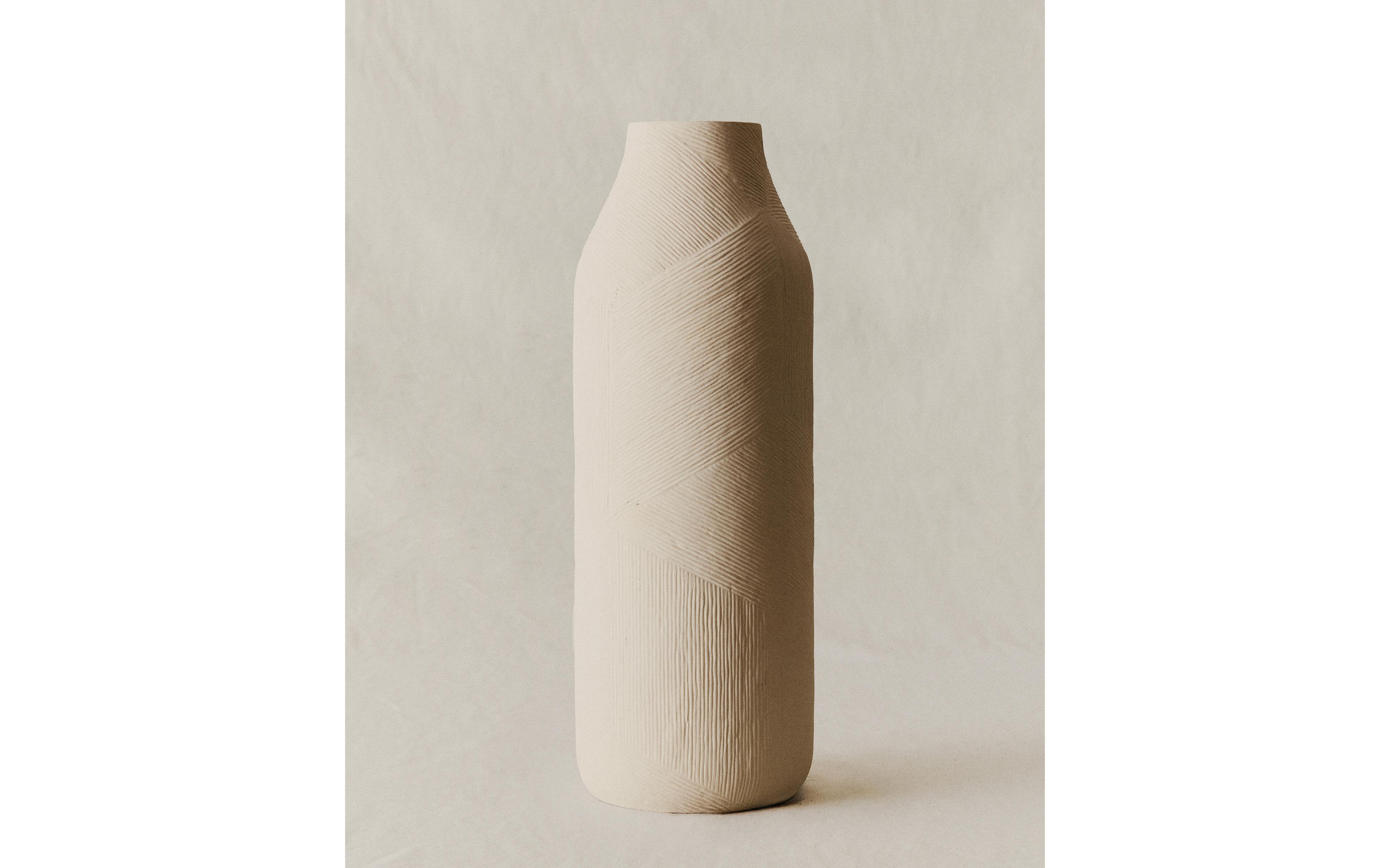 TEXTURED CERAMIC VASE product thumbnail 10