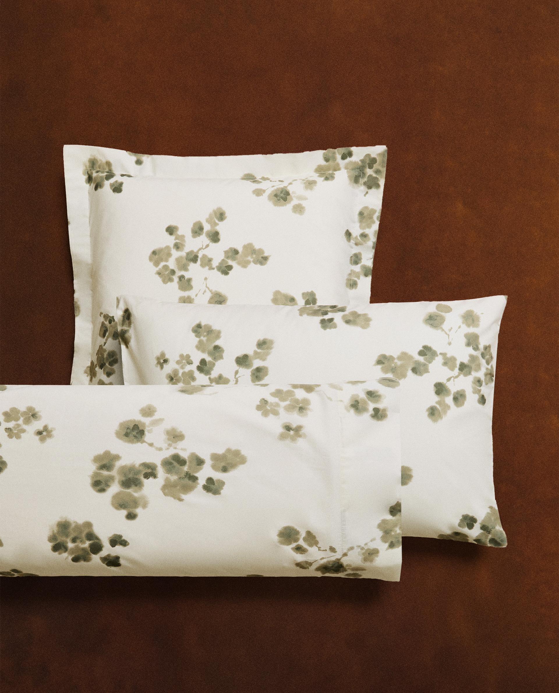 BLENDED PRINT PILLOWCASE