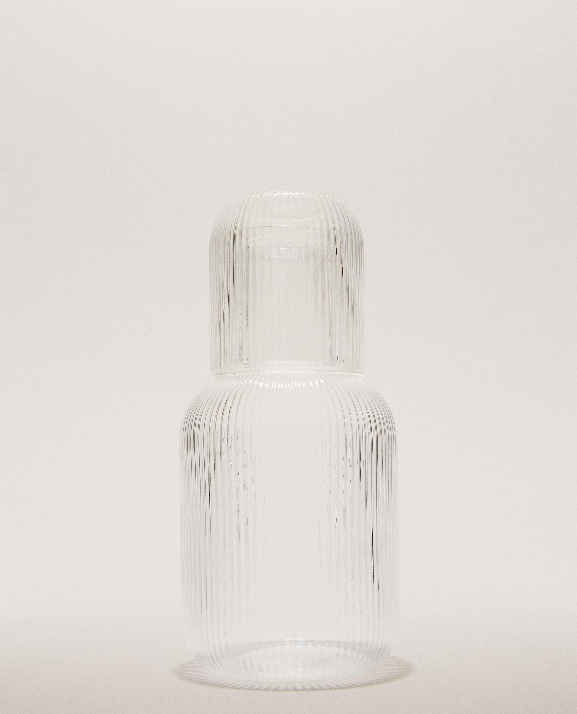 ČRTAST NOČNI KOMPLET IZ BOROSILIKATNEGA STEKLA (KOMPLET 2 KOSA) ČRTAST NOČNI KOMPLET IZ BOROSILIKATNEGA STEKLA (KOMPLET 2 KOSA)