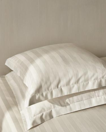 FRONHA DE ALMOFADA CETIM À RISCAS (500 FIOS)