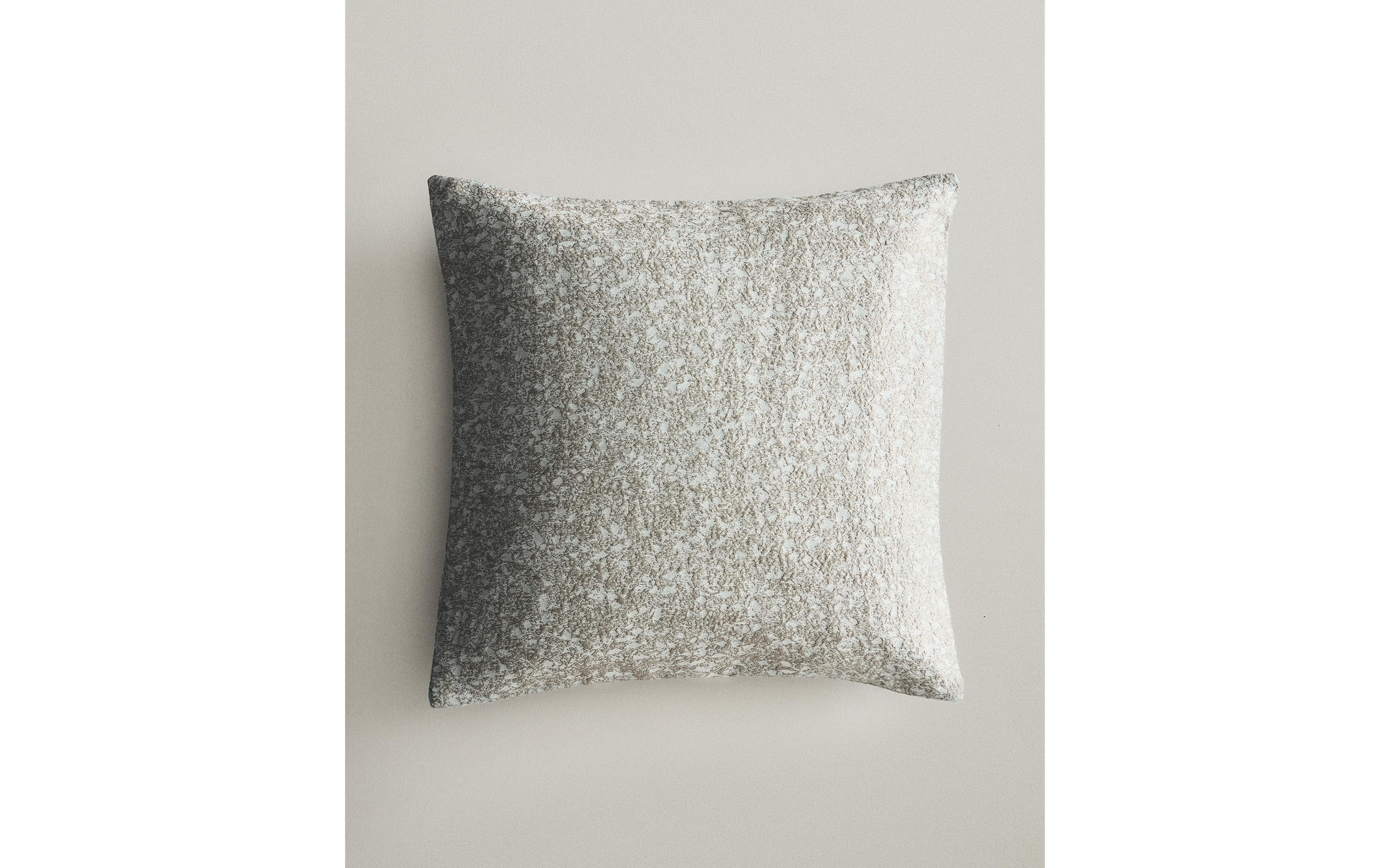 FLORAL JACQUARD CUSHION COVER product thumbnail 9