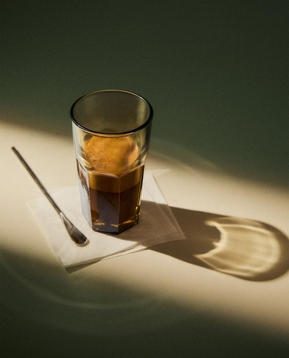 RAISED DESIGN GLASS TUMBLER RAISED DESIGN GLASS TUMBLER