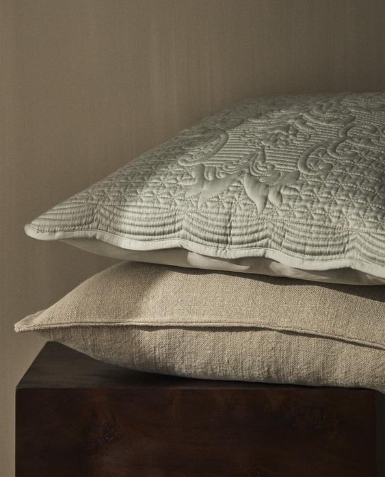 QUILTED CUSHION COVER WITH RAISED DESIGN QUILTED CUSHION COVER WITH RAISED DESIGN