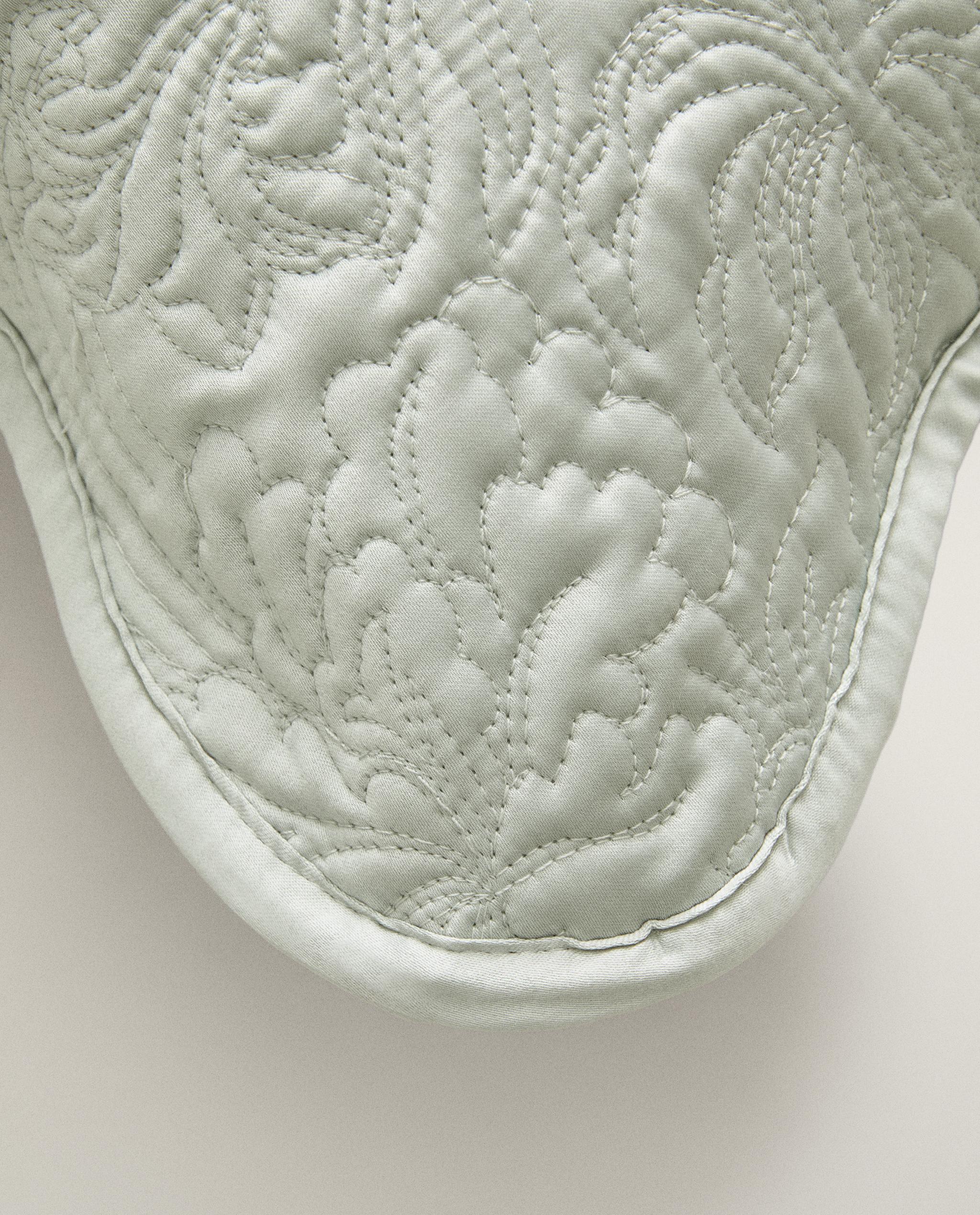 SCALLOPED FLORAL CUSHION COVER product thumbnail 14