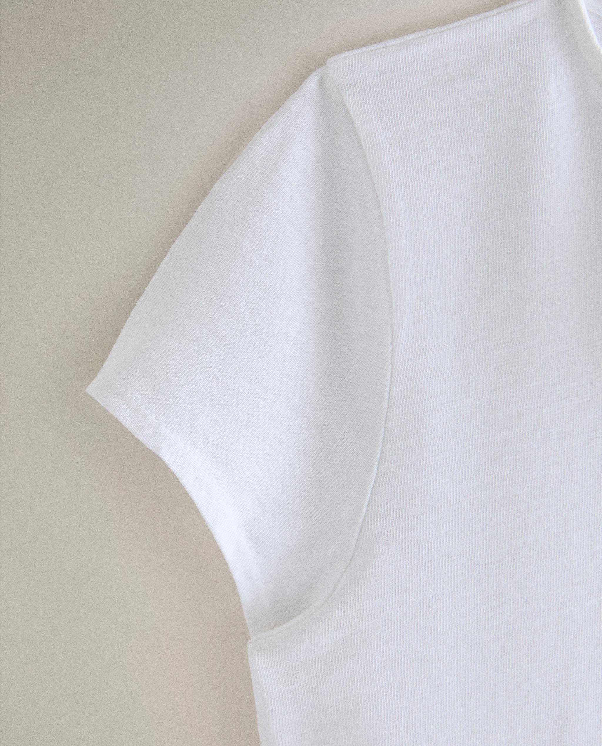 COTTON T-SHIRT WITH BUTTONS product thumbnail 6