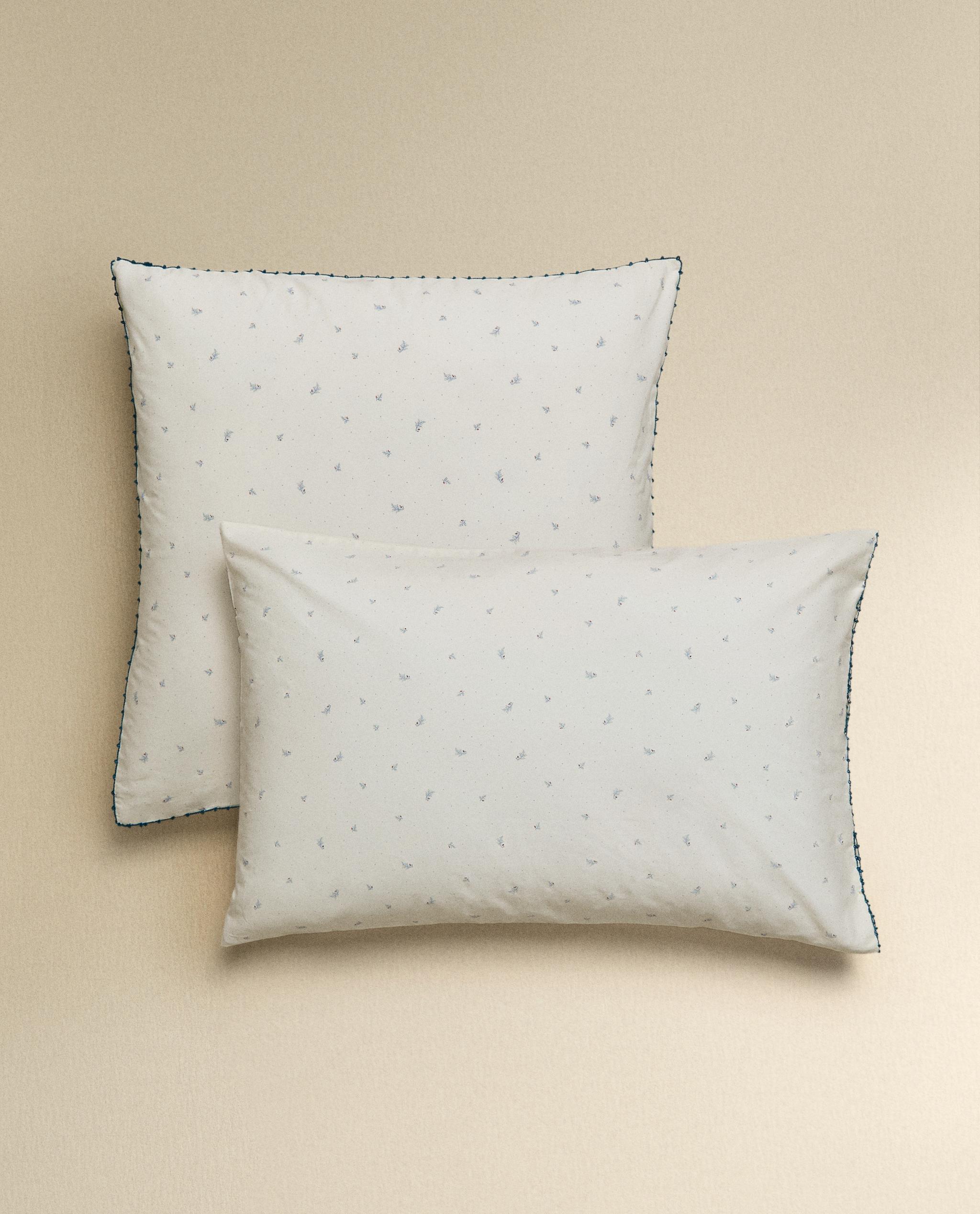 CHILDREN’S COTTON PILLOWCASE WITH LEAVES AND POLKA DOTS product thumbnail 2