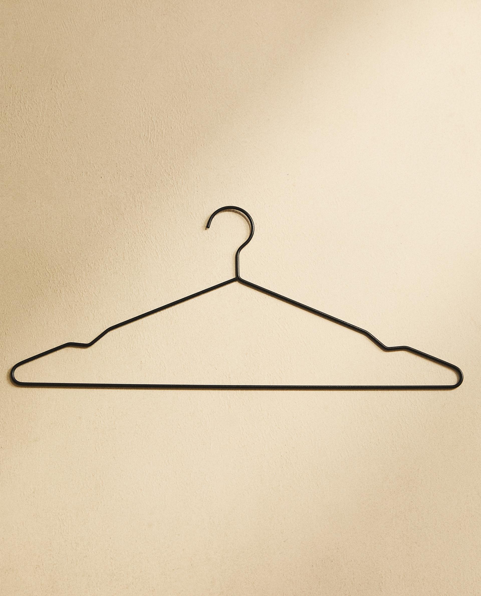 RUBBERISED HANGERS (PACK OF 6)