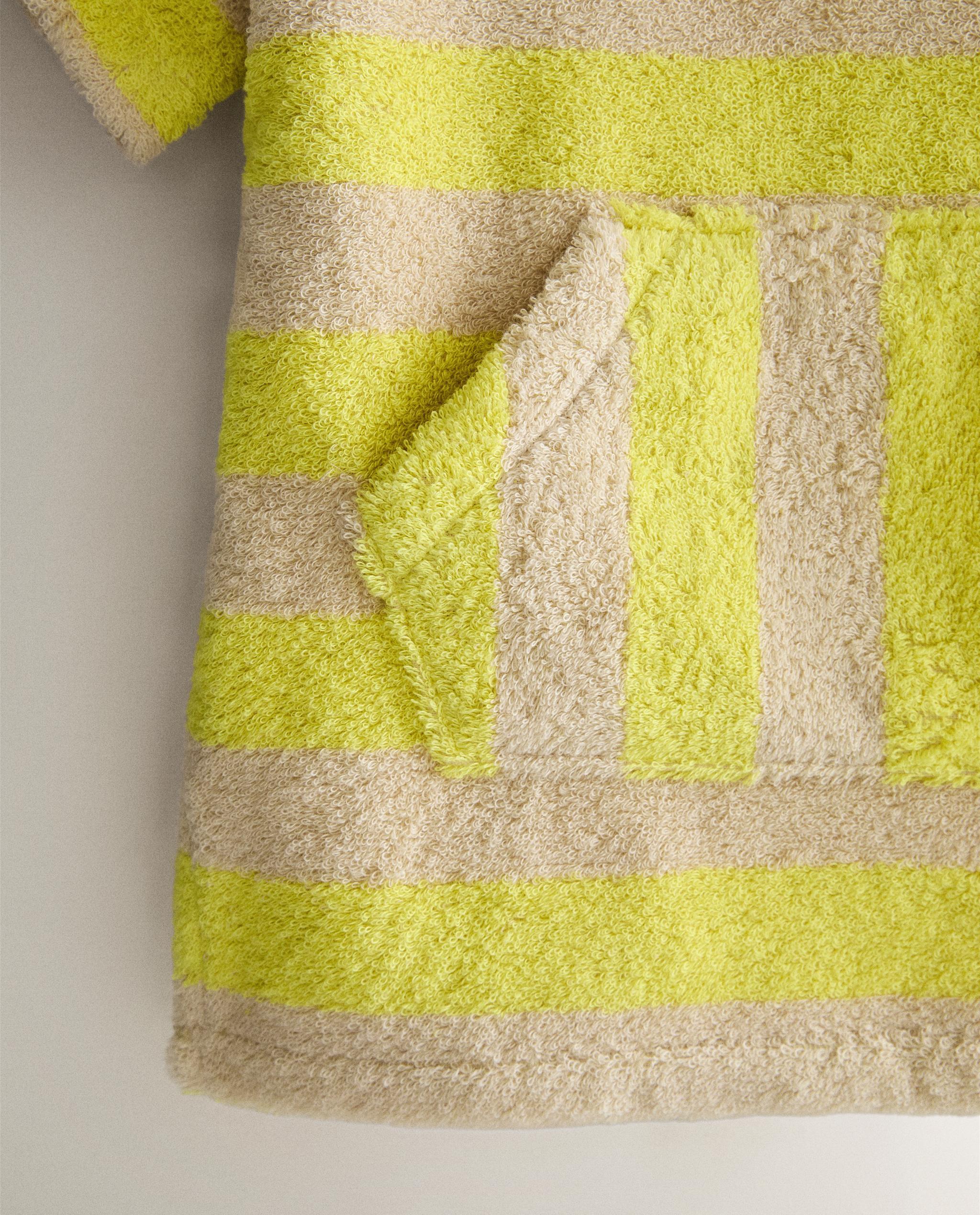 CHILDREN'S STRIPED BEACH PONCHO product thumbnail 4