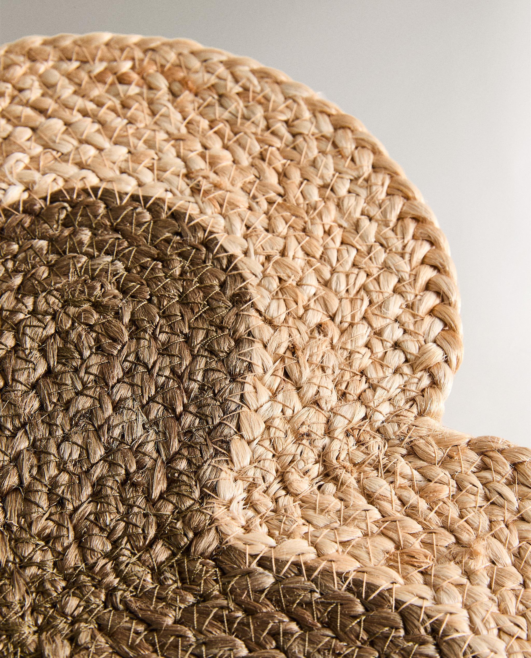 JUTE BONE PET RUG product thumbnail 4