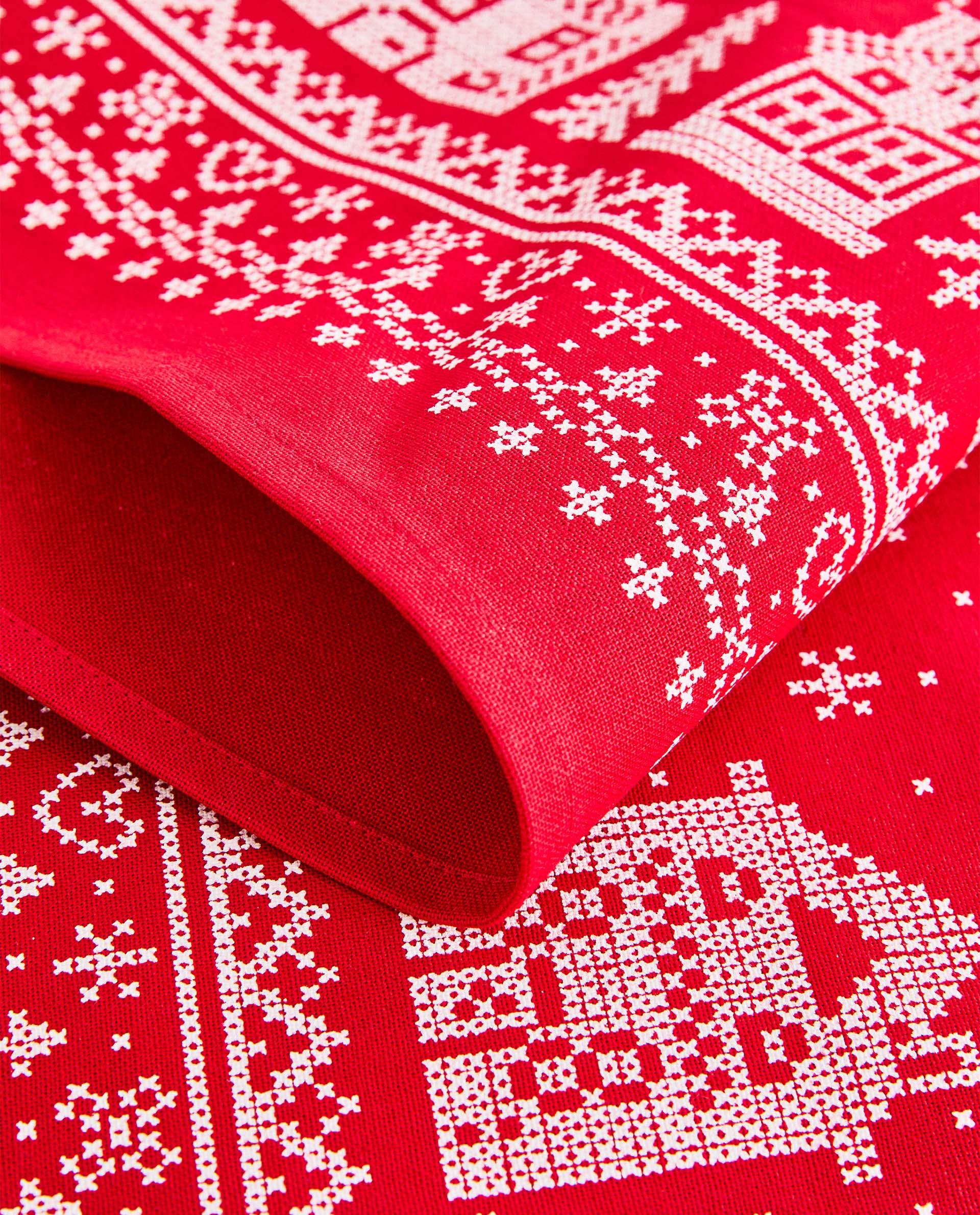 CHRISTMAS VILLAGE COTTON TABLE RUNNER