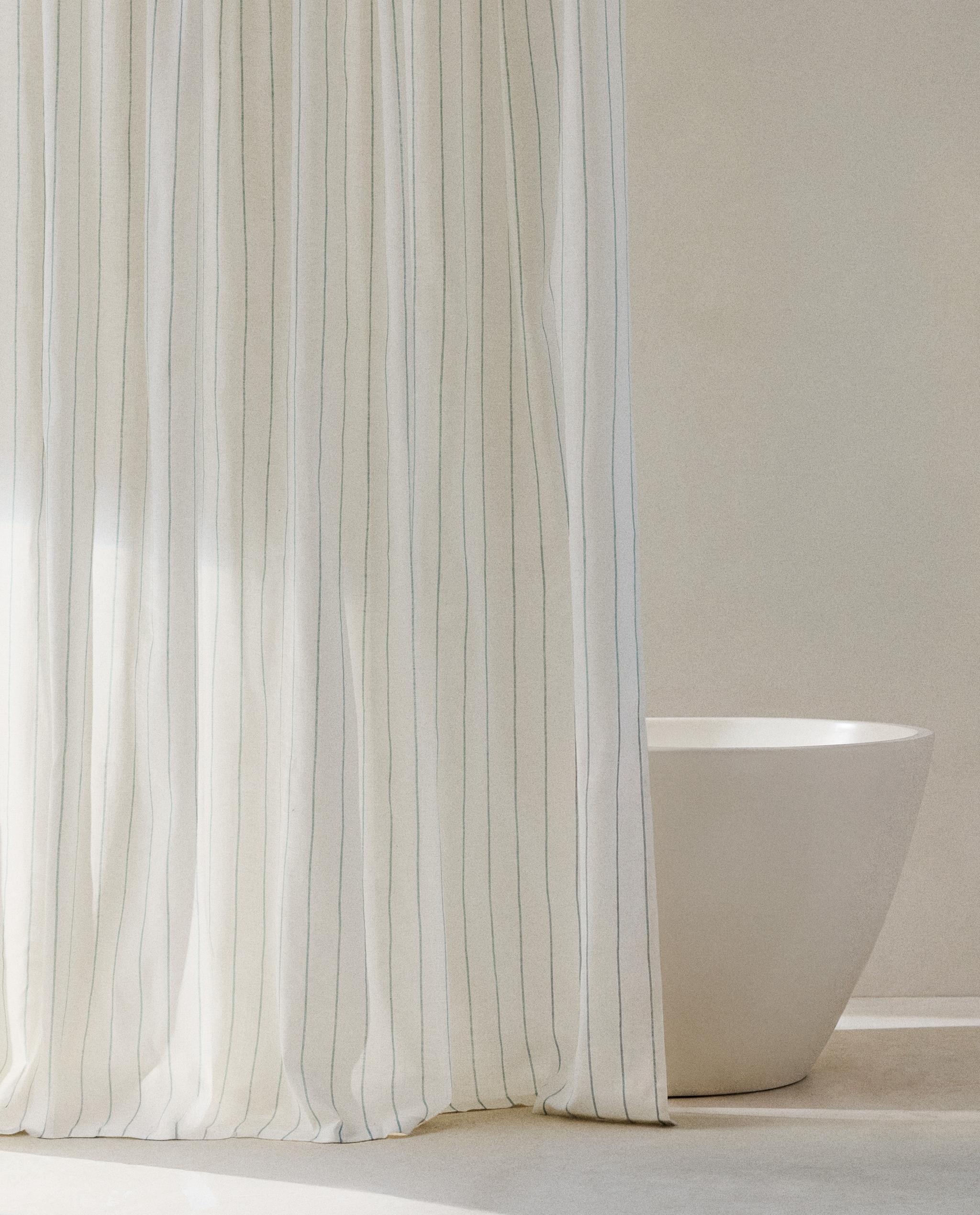 SHOWER CURTAIN WITH THIN STRIPES product thumbnail 9