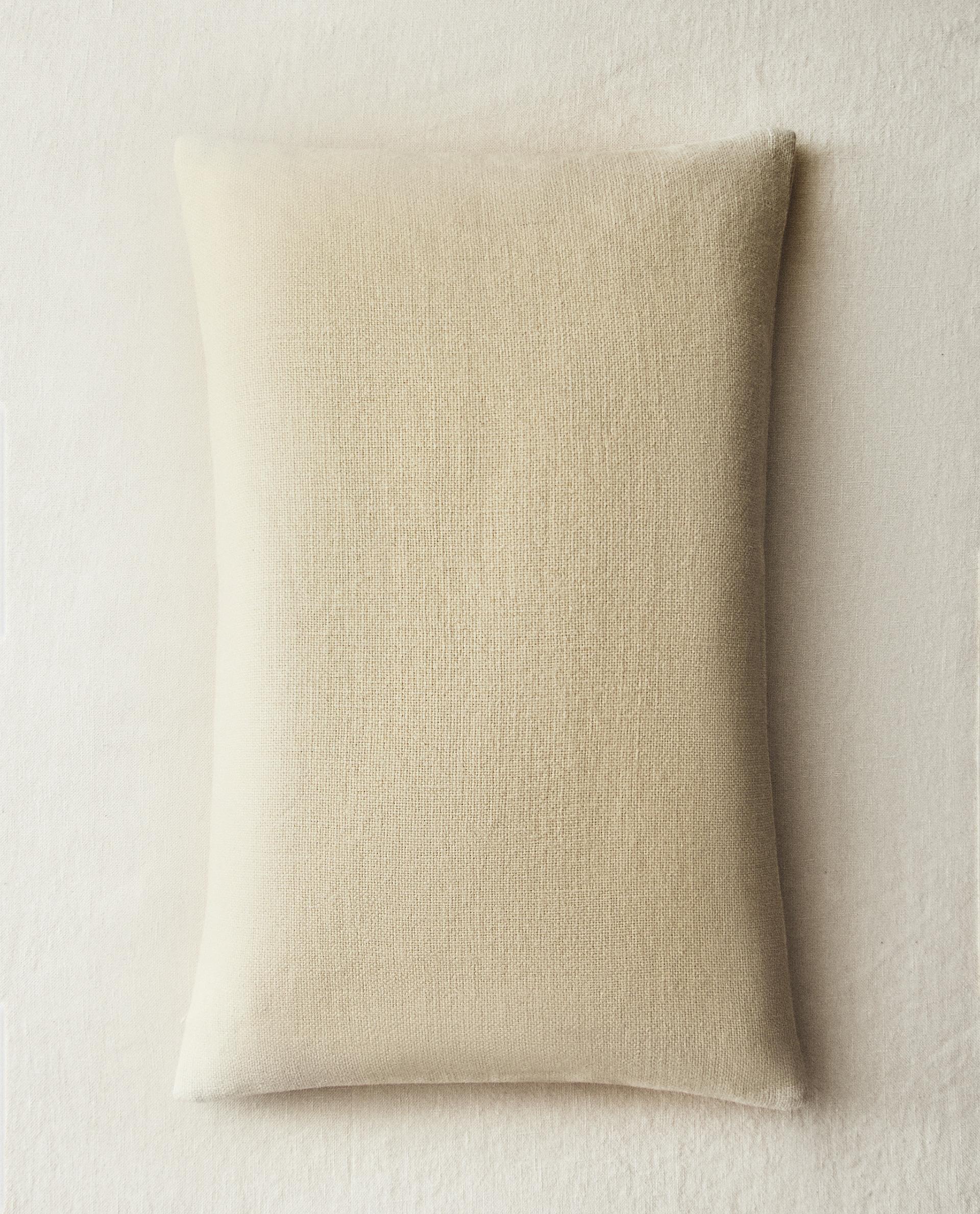 お値引き‼️ZARA HOME クッションカバー　ホワイト2枚セット ZARA HOME - ザラホーム クッションカバーの通販 by