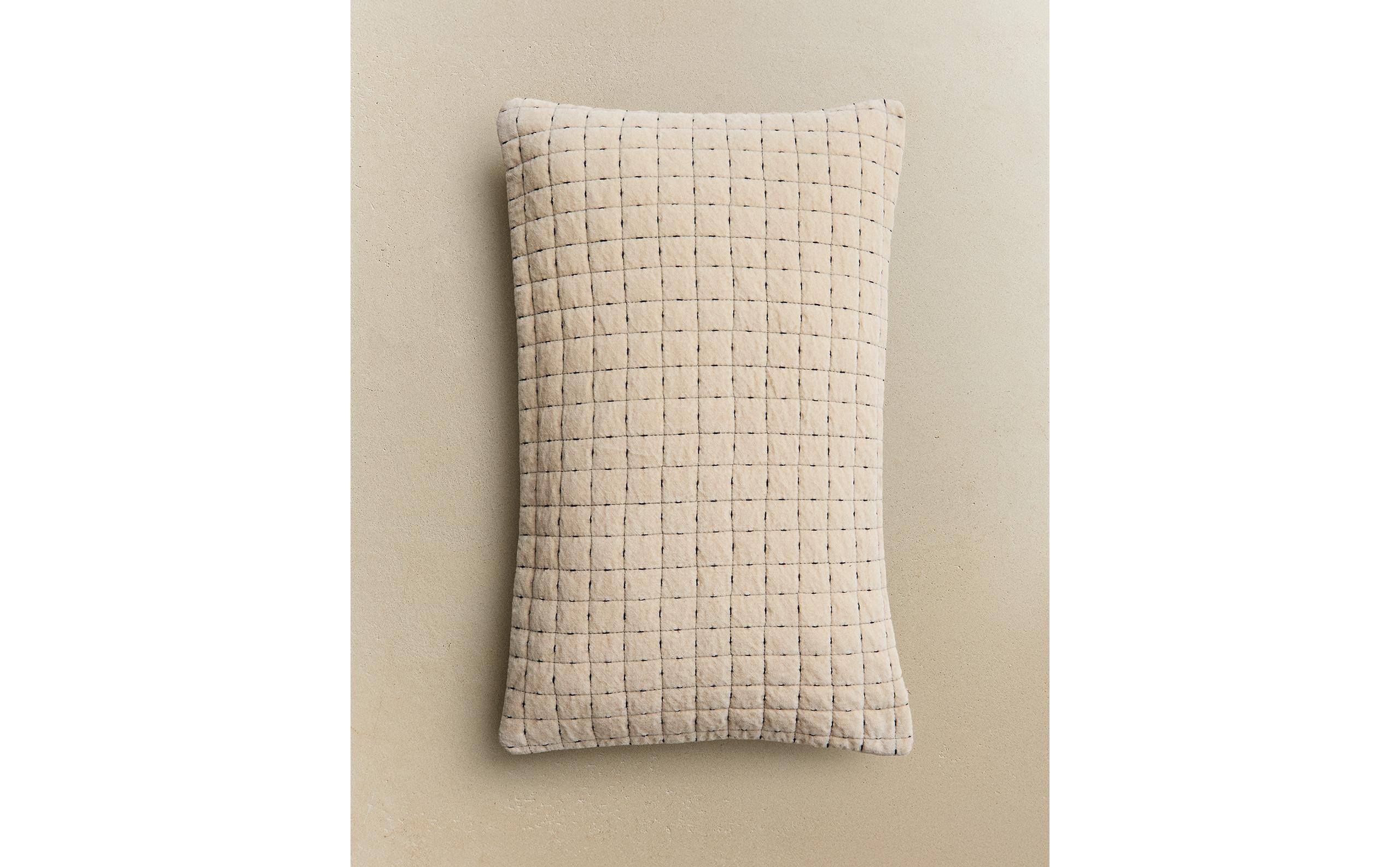 キルティングクッションカバー | Zara Home 日本/Japan