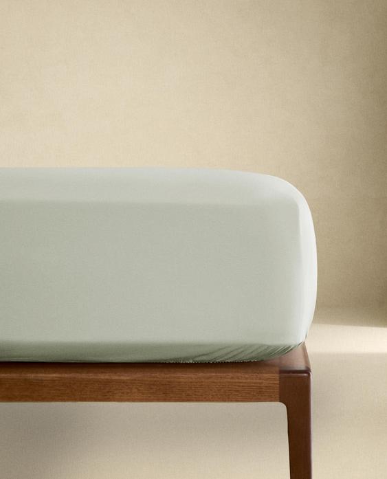 SATEEN FITTED SHEET | 30 CM HIGH (300 THREAD COUNT)