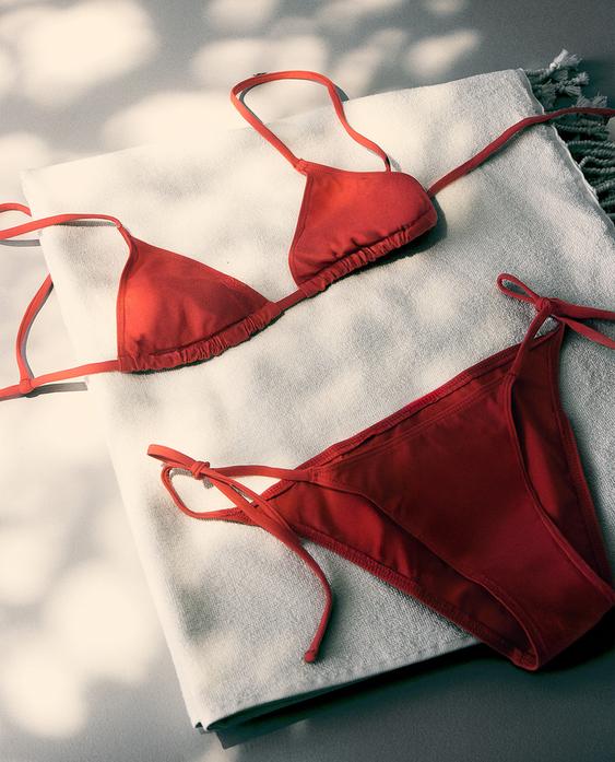 BIKINI TRIUNGHIULAR CU ȘNUR BIKINI TRIUNGHIULAR CU ȘNUR