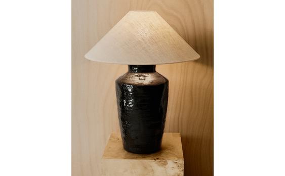 CERAMIC TABLE LAMP