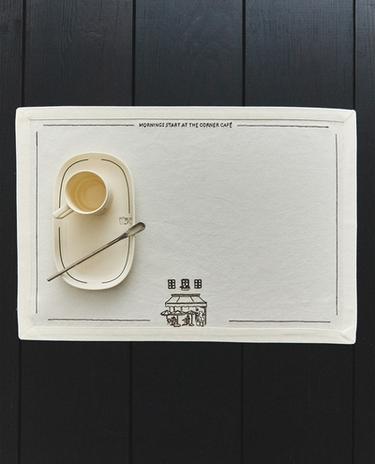 PAMBUKU KAFE SHTRESË TRYEZE