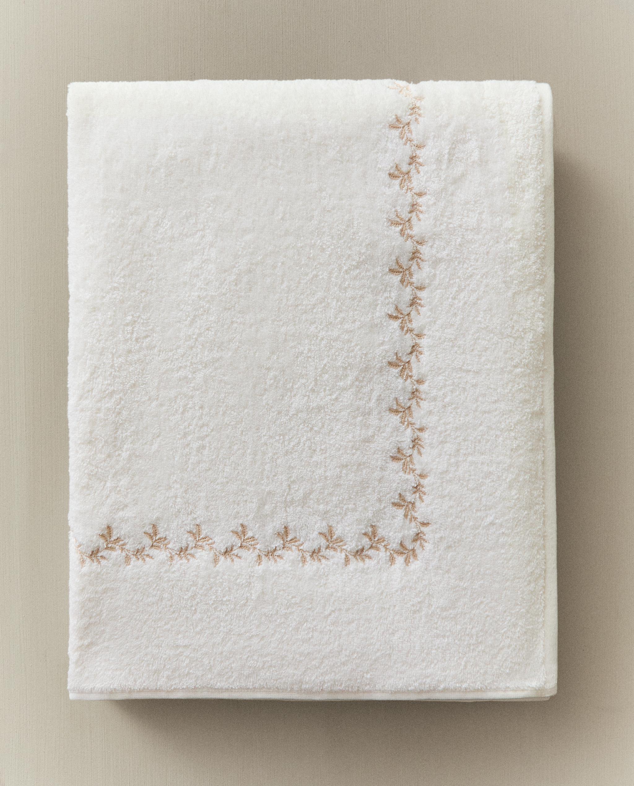 PLANT EMBROIDERY BATH TOWEL product thumbnail 17