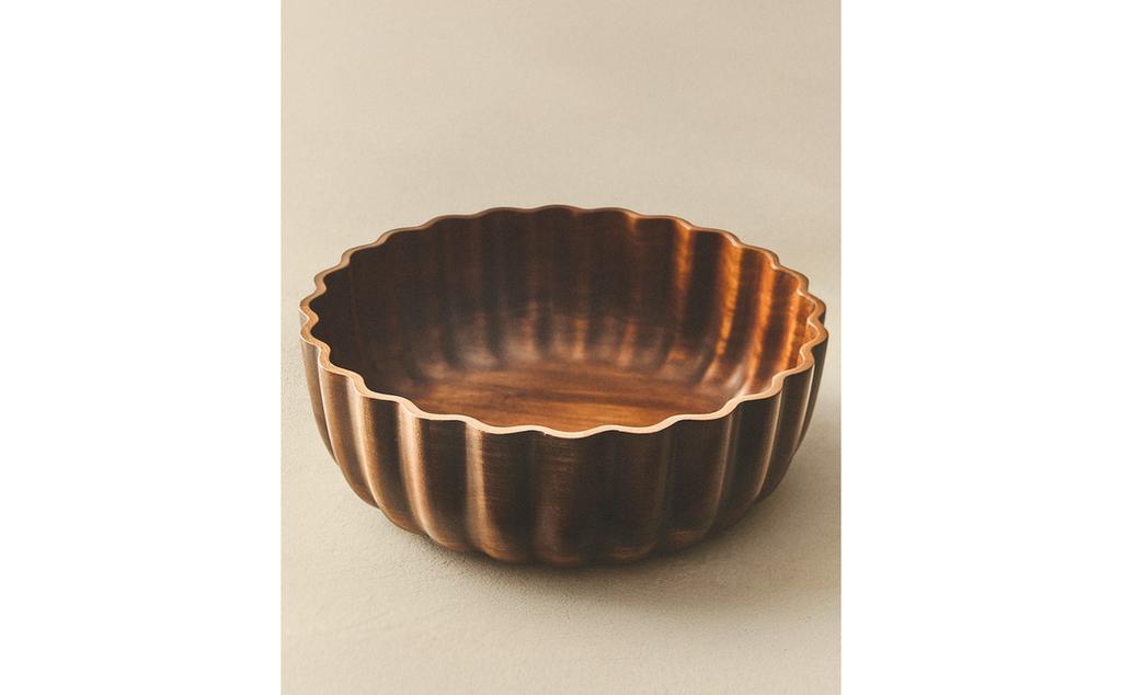 DALGALI SALATA KASESİ