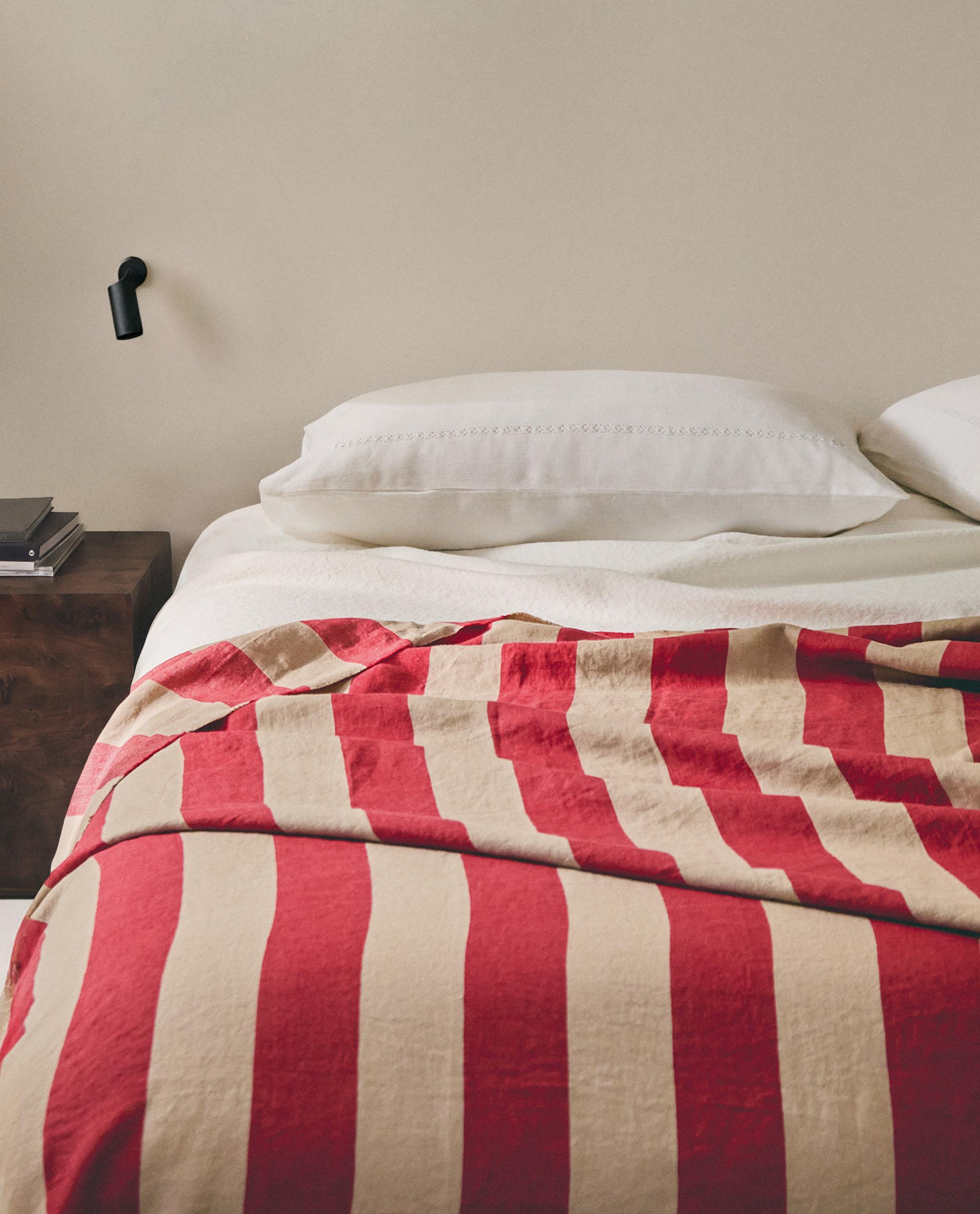 STRIPED LINEN BEDSPREAD | KATHARINE POLE product thumbnail 8