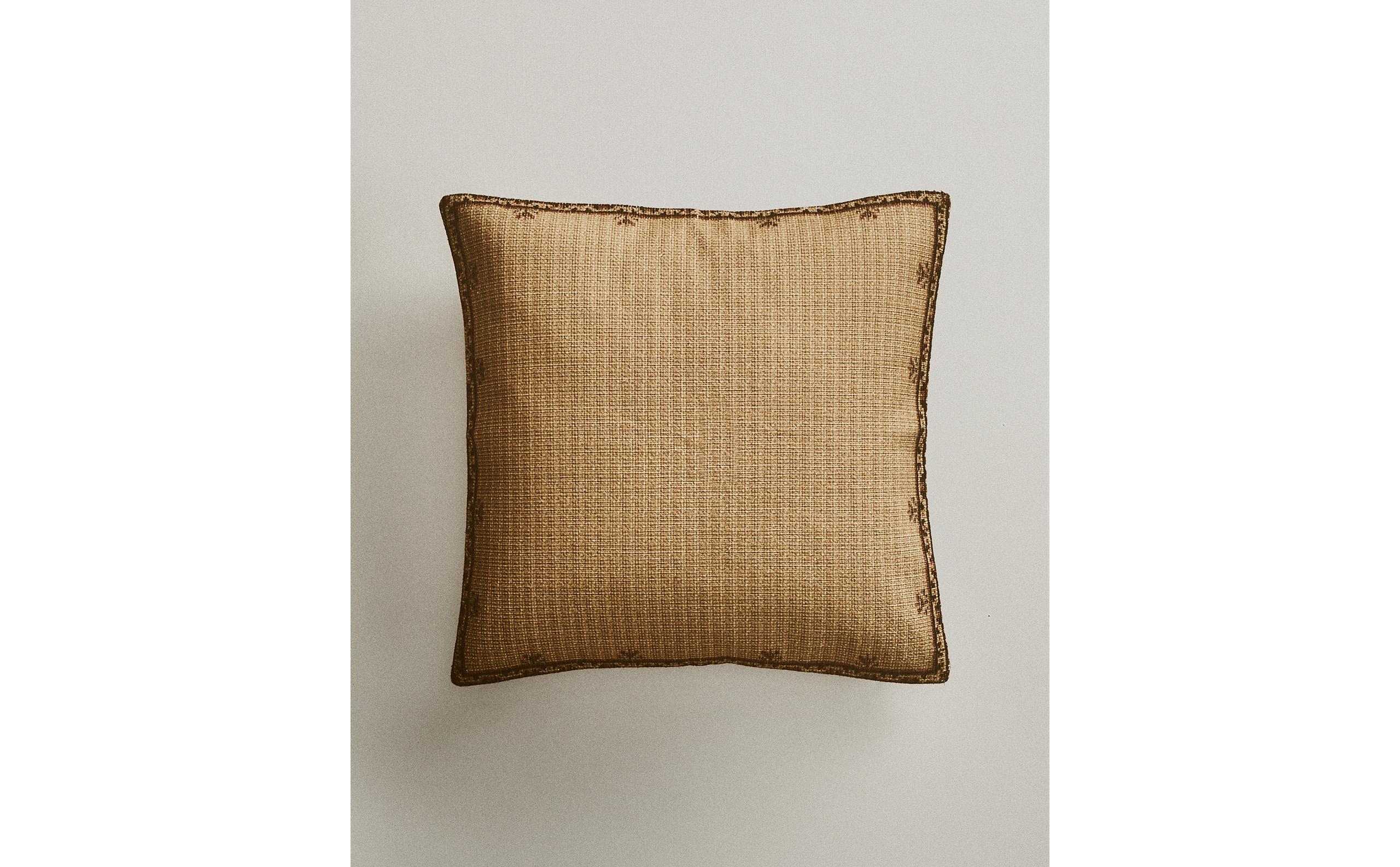フラワーディテール クッションカバー | Zara Home 日本/Japan