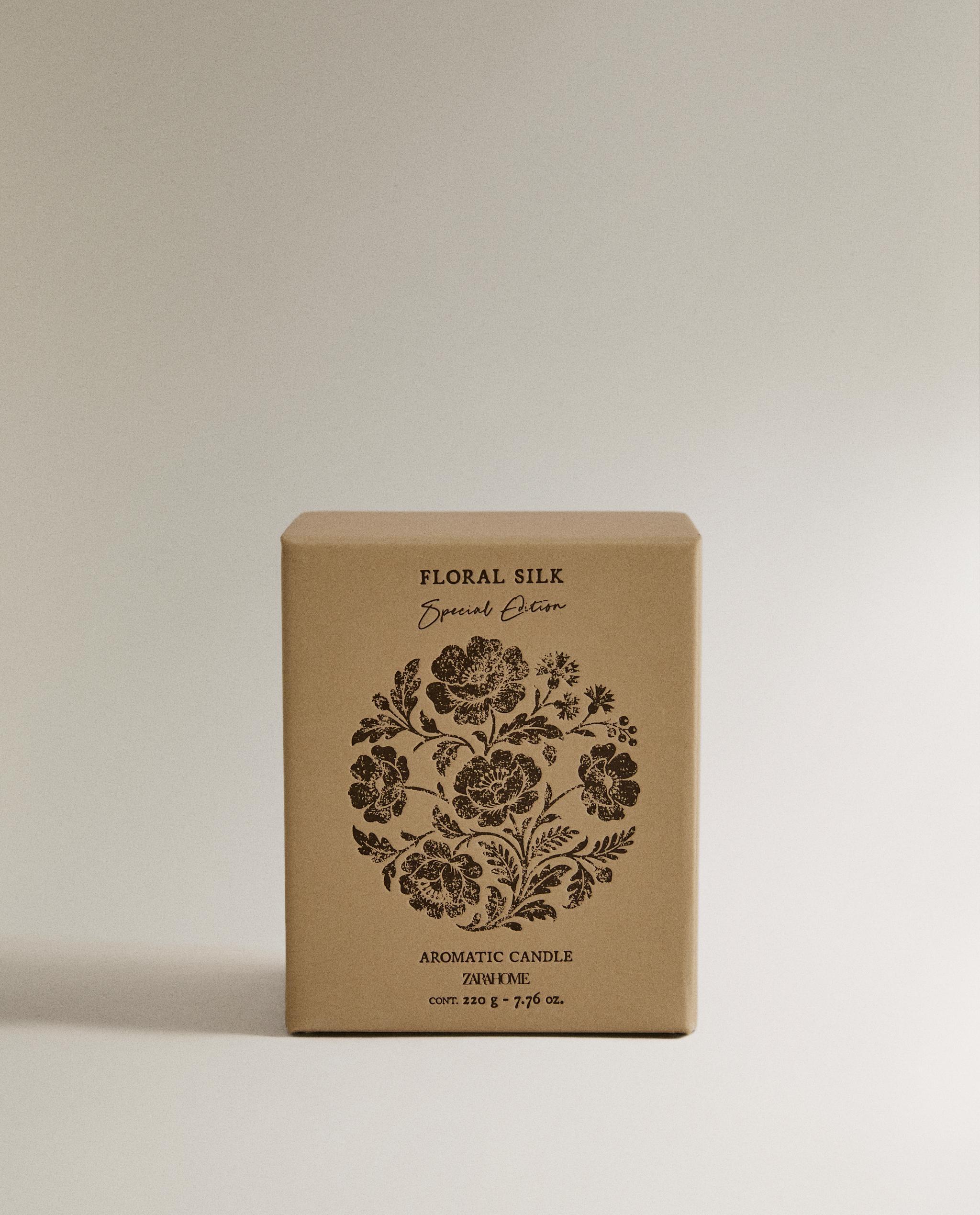 (220 G) FLORAL SILK SCENTED CANDLE product thumbnail 6