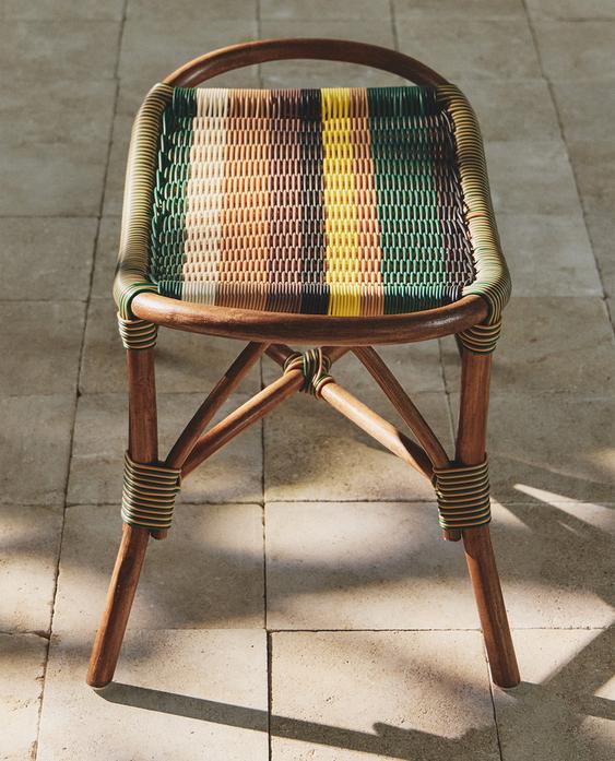 REPOSE-PIEDS ROTIN RAYURES REPOSE-PIEDS ROTIN RAYURES