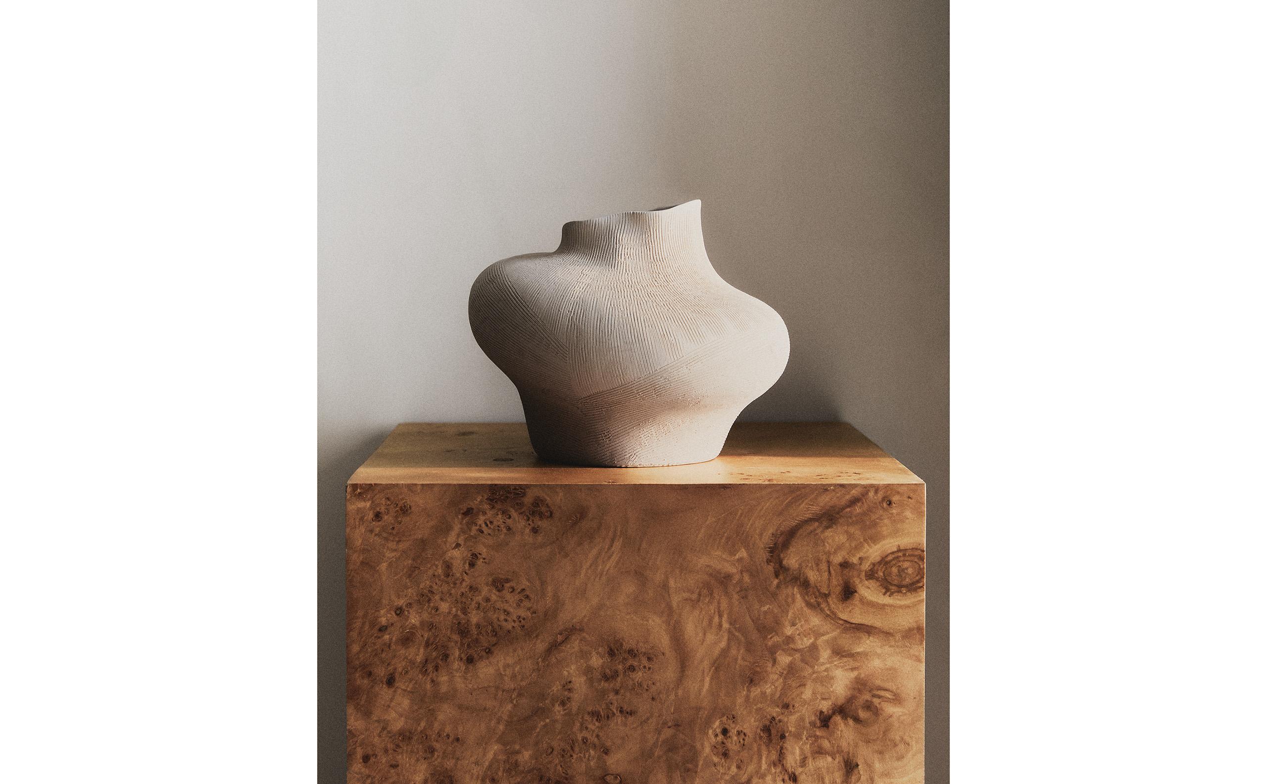 ザラホーム　花瓶 セラミック ベース | Zara Home 日本/Japan