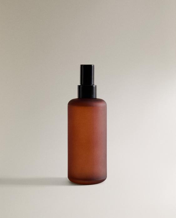 (200 ML) AMBIENTADOR TEXTIL SPRAY PEAR & TONKA