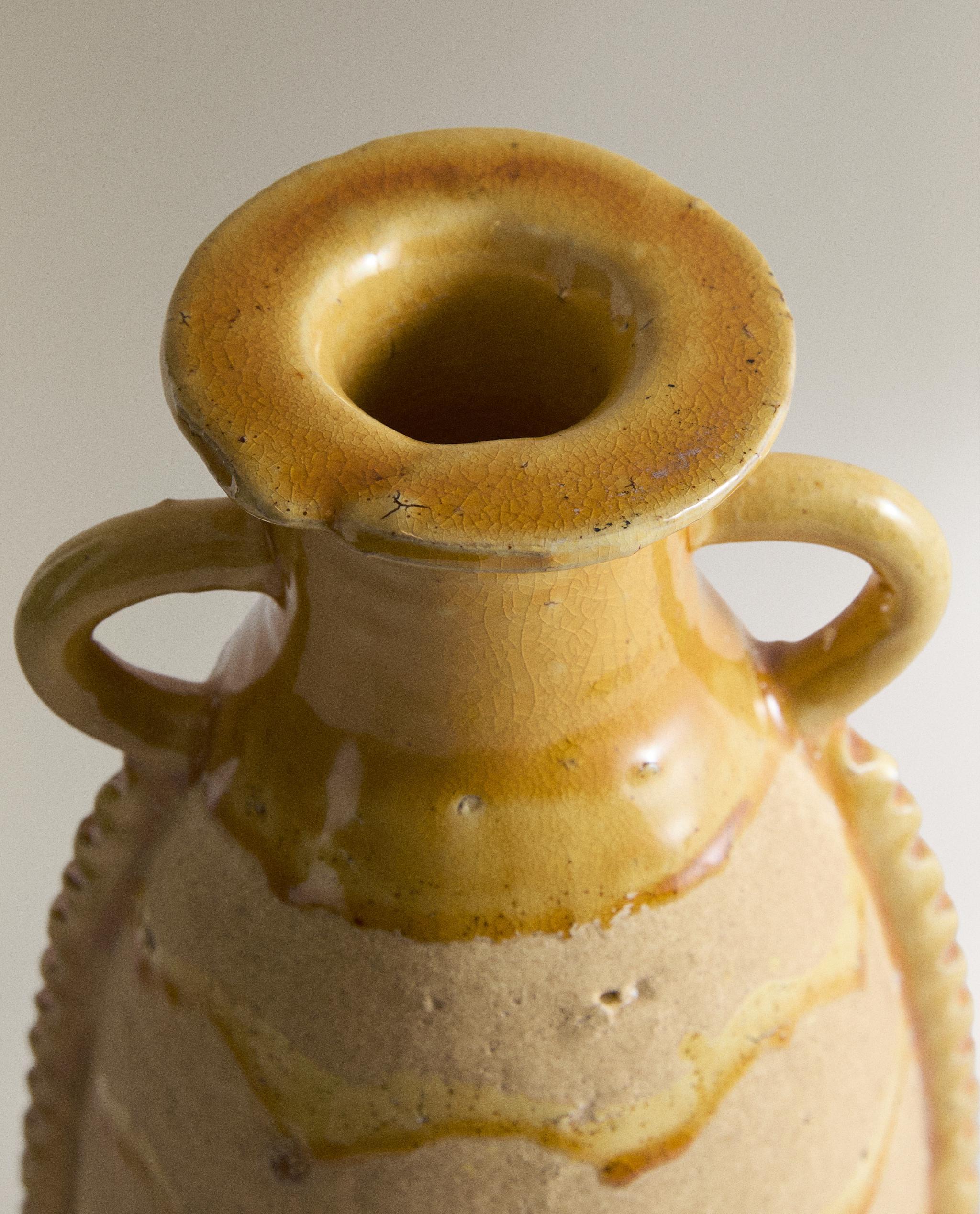 DECORATIVE TERRACOTTA VASE WITH HANDLES product thumbnail 5