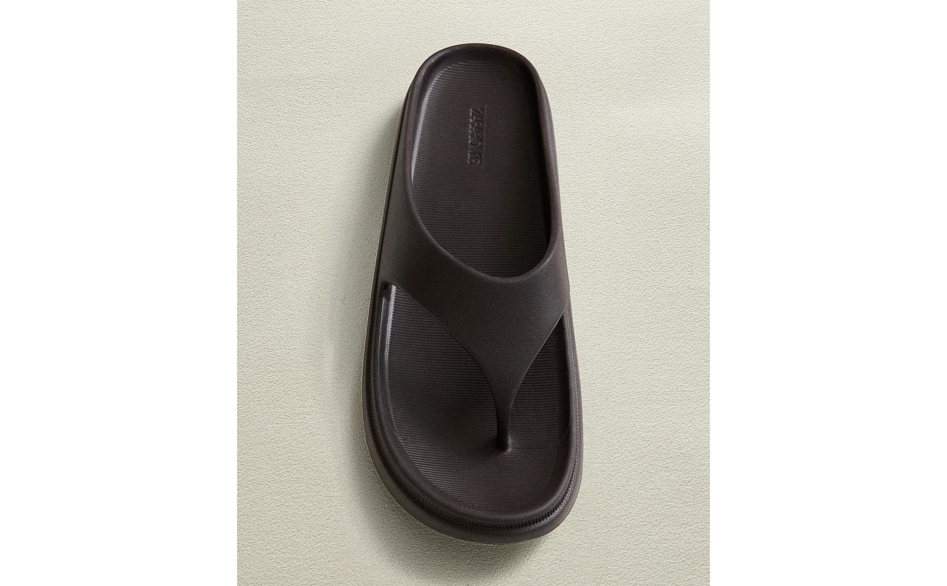 SANDALES DE BAIN CAOUTCHOUTÉES SANDALES DE BAIN CAOUTCHOUTÉES