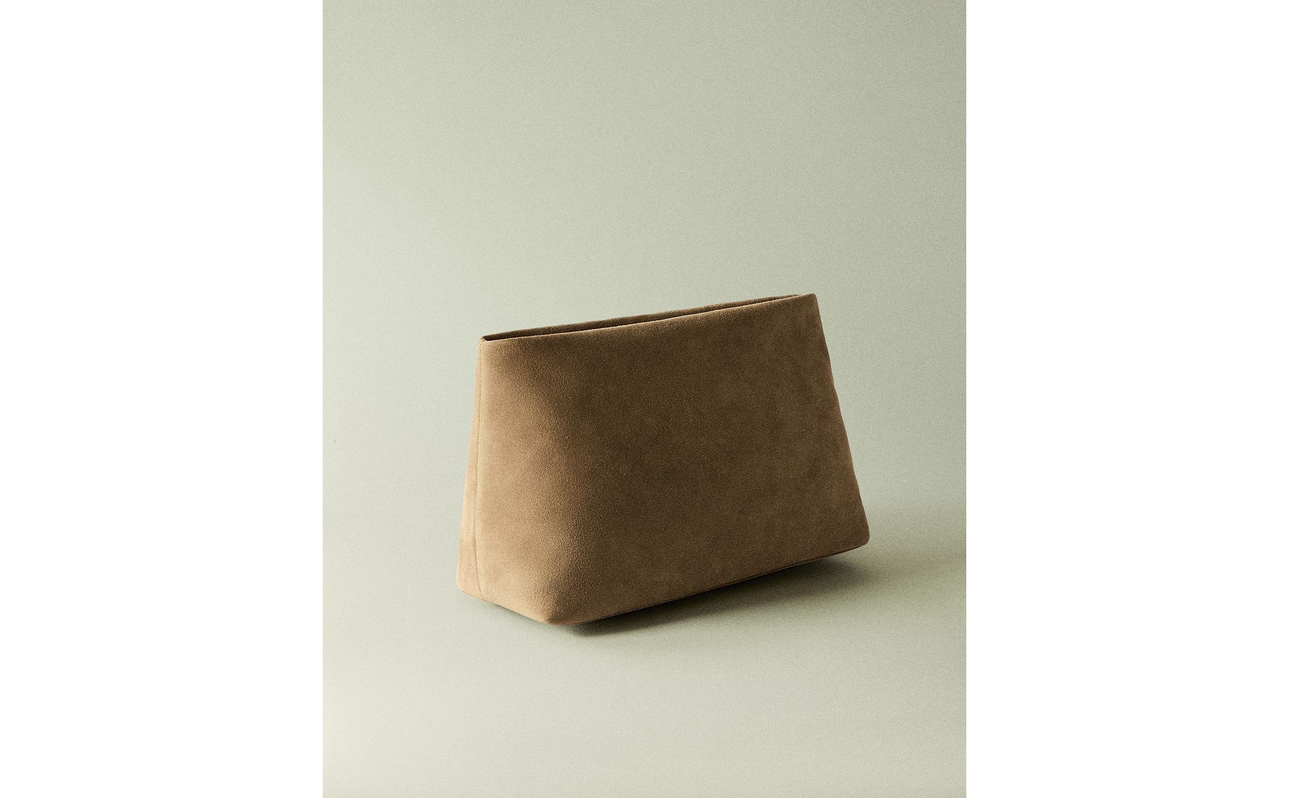 MEDIUM SPLIT LEATHER WASH BAG