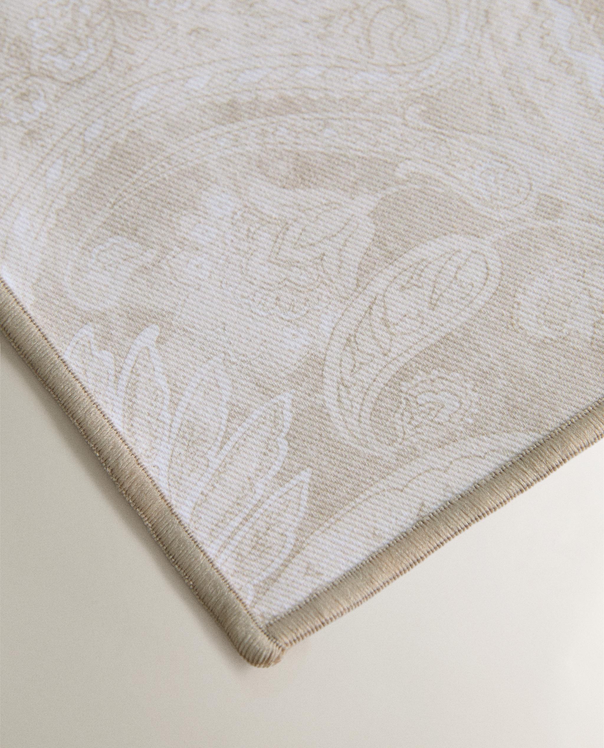 PAISLEY PRINT RESIN-COATED PLACEMAT product thumbnail 3