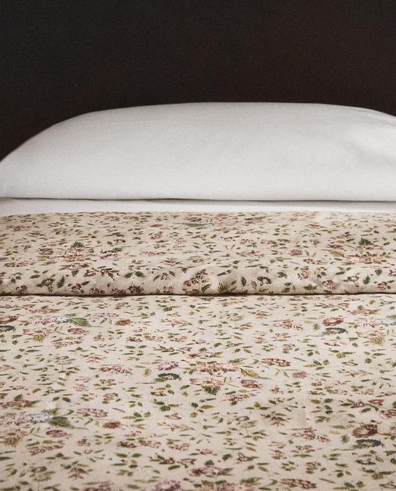 FLORAL SATEEN DUVET COVER (300 THREAD COUNT)