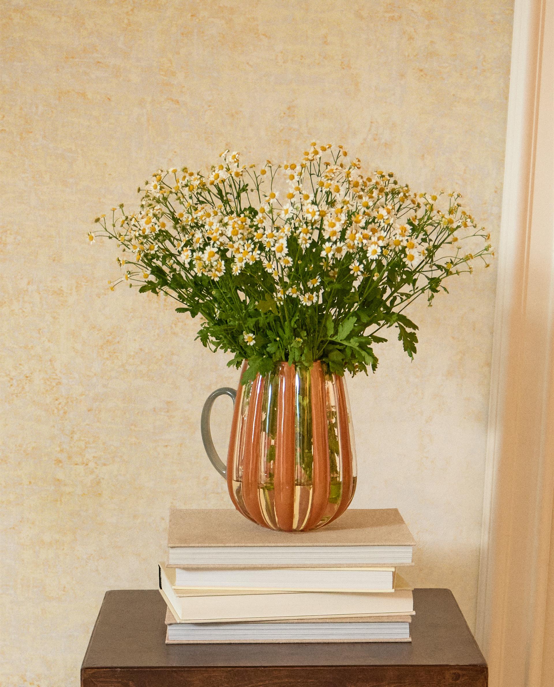 STRIPED GLASS JUG WITH CONTRAST HANDLE