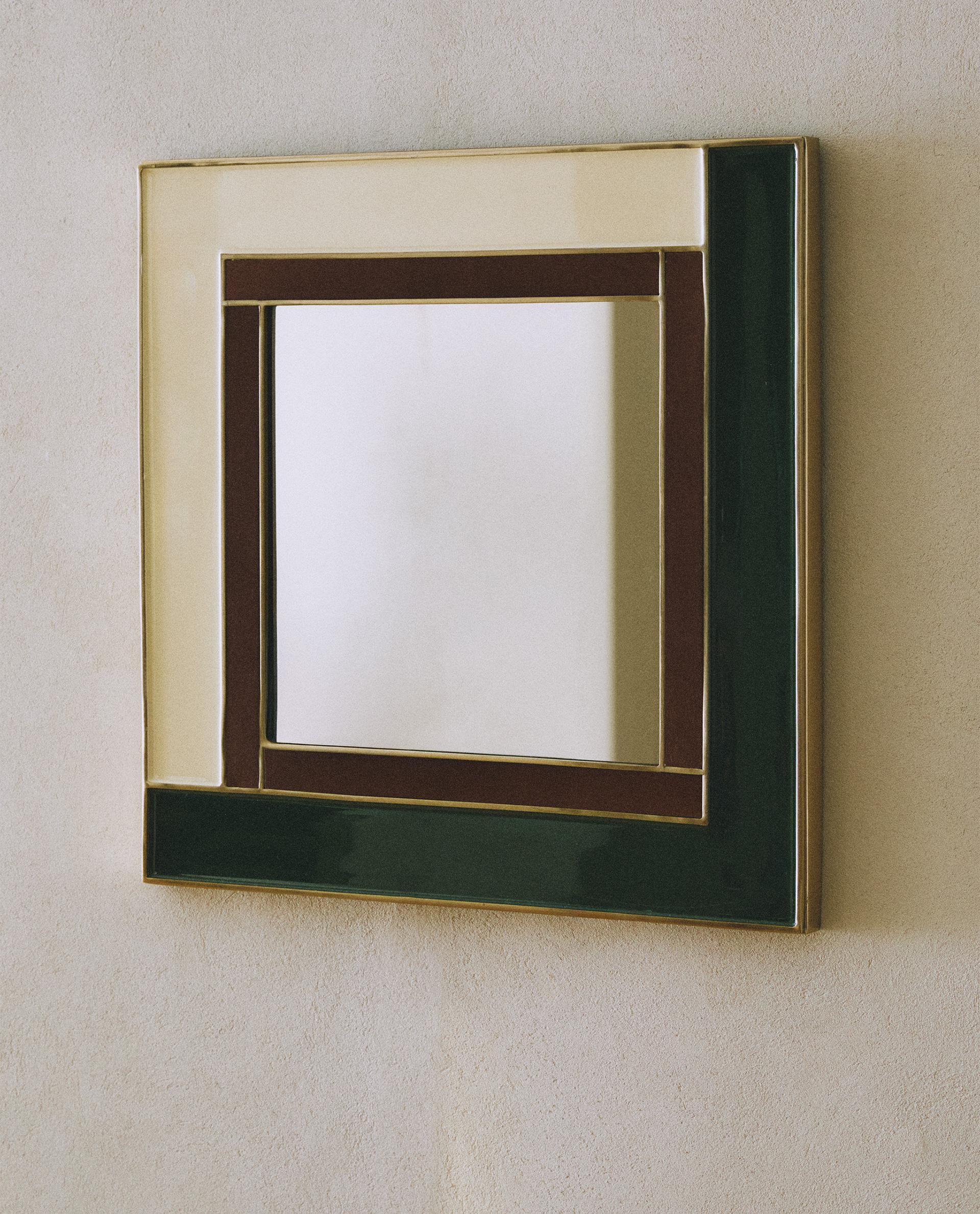 RESIN AND WOOD WALL MIRROR X COLLAGERIE