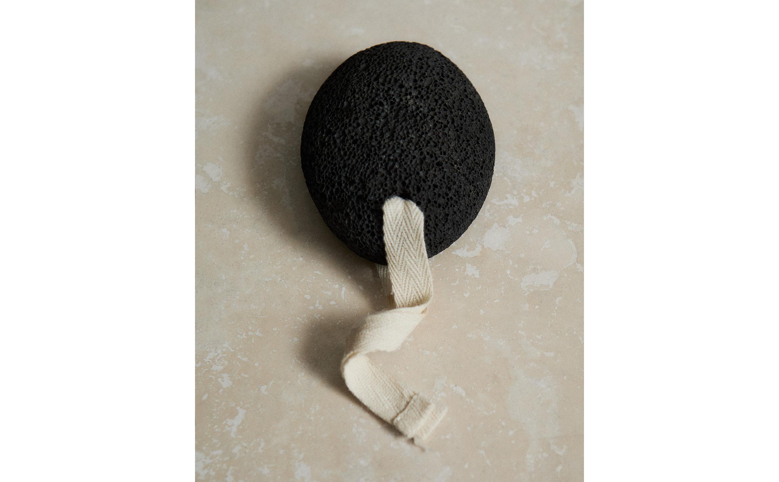 VOLCANIC ROCK PUMICE STONE product thumbnail 8